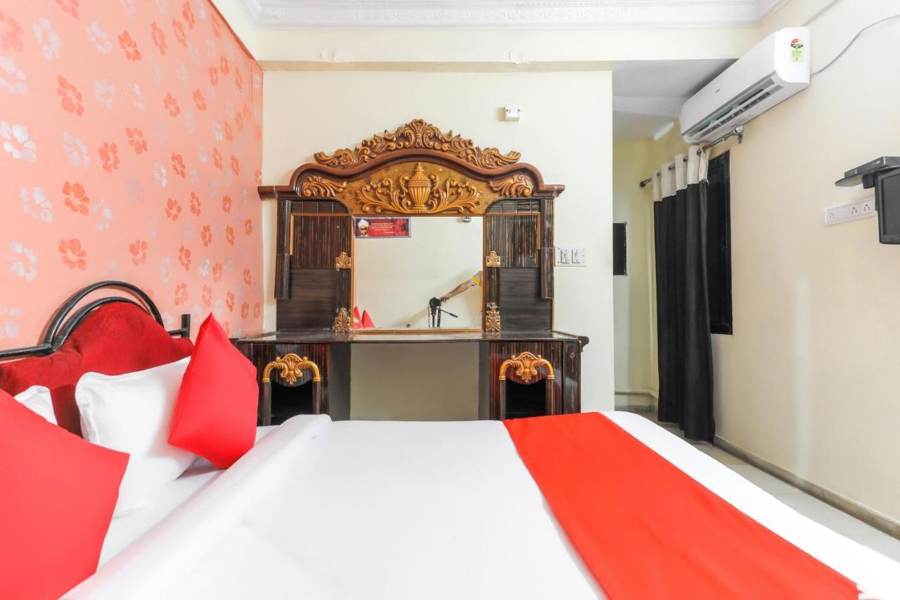 Oyo 62194 Pleasure Palace Hotel Indore Exterior foto